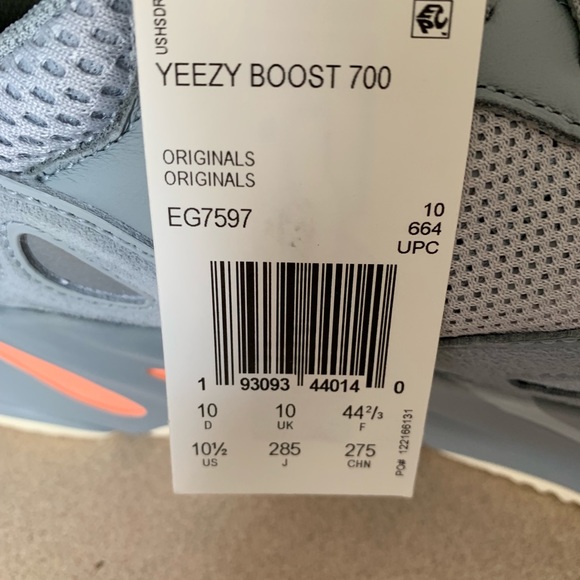 Yeezy 700 intertia 10.5 main image 4